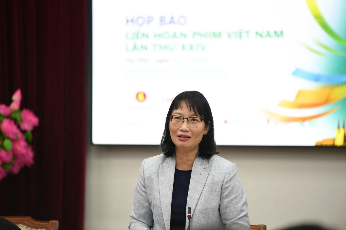 Bà Trần Thị Diệu Thúy, Phó Chủ tịch UBND TPHCM phát biểu. Ảnh: Phạm Sỹ.