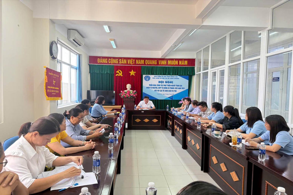 BHXH cơ sở Long Khánh tăng tốc phát triển người tham gia BHXH tự nguyện, BHYT tự đóng trong 02 tháng cuối năm 2025. Ảnh: HT