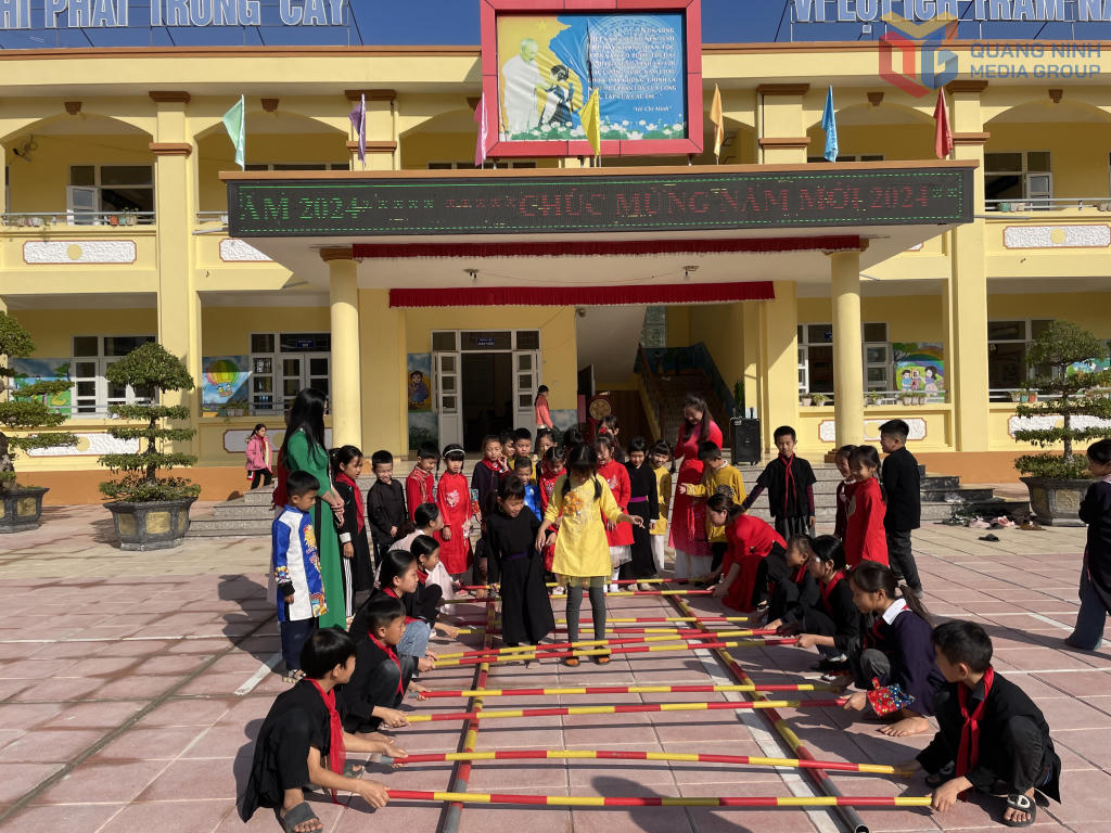 Trường Phổ thông nội trú Tiểu học và THCS Đồng Tâm (xã Lục Hồn) sẽ được đầu tư trên cơ sở sáp nhập Trường Tiểu học Đồng Tâm và Trường THCS Đồng Tâm. Ảnh: QMG. 