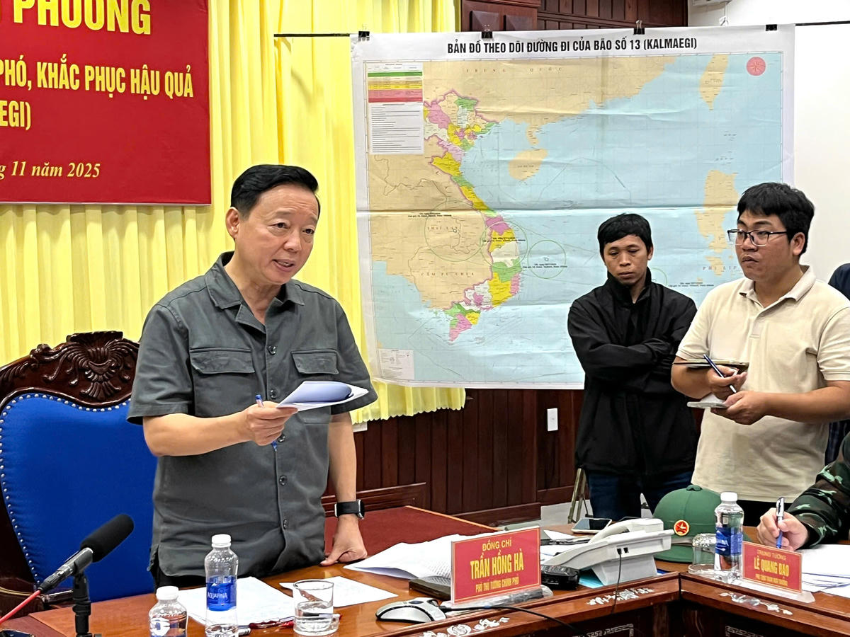 Phó Thủ tướng Trần Hồng Hà phát biểu chỉ đạo tại cuộc họp. Ảnh: CV.