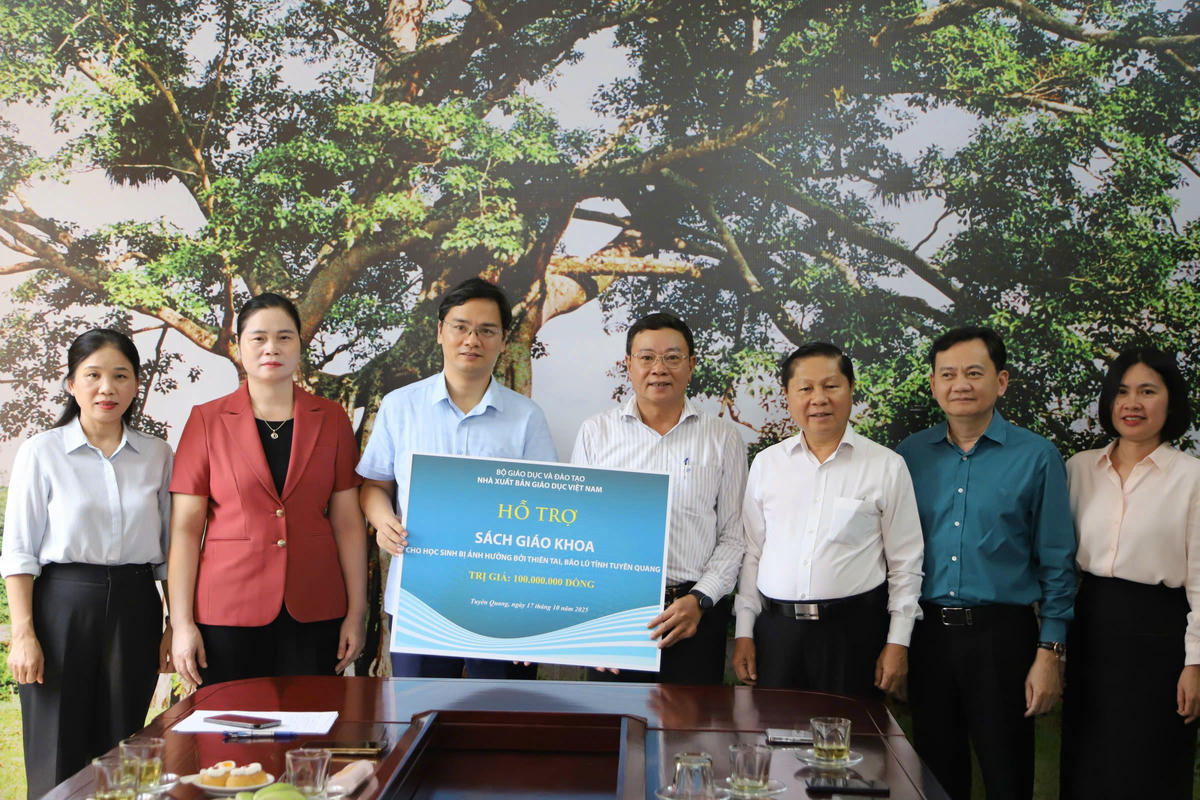 NXBGDVN mong muốn lan tỏa thông điệp về trách nhiệm xã hội và tinh thần đồng hành, sẻ chia của NXBGDVN với ngành giáo dục.