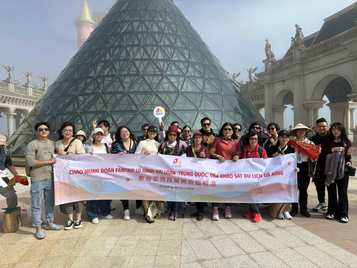 Đoàn khảo sát Sun World Bà Nà Hills. Ảnh: Nguyễn Dinh.