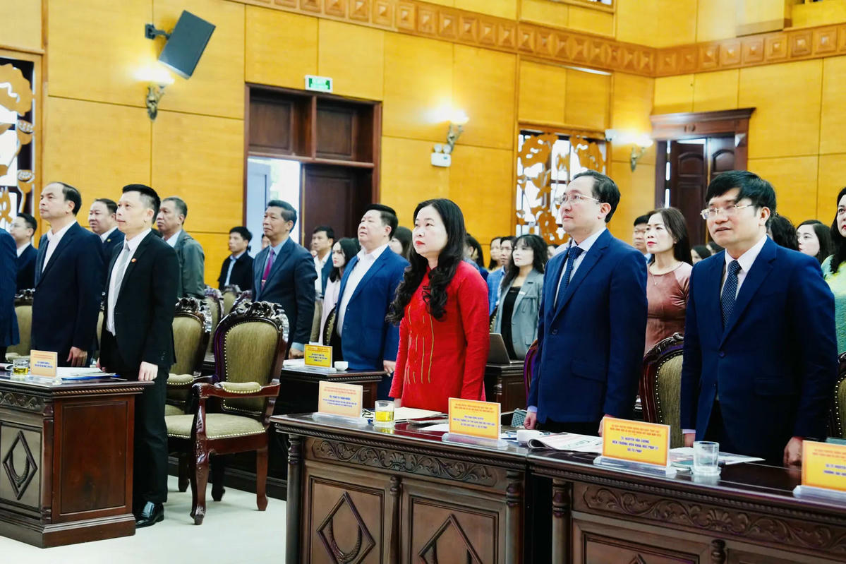 Các đại biểu tham dự Tọa đàm.