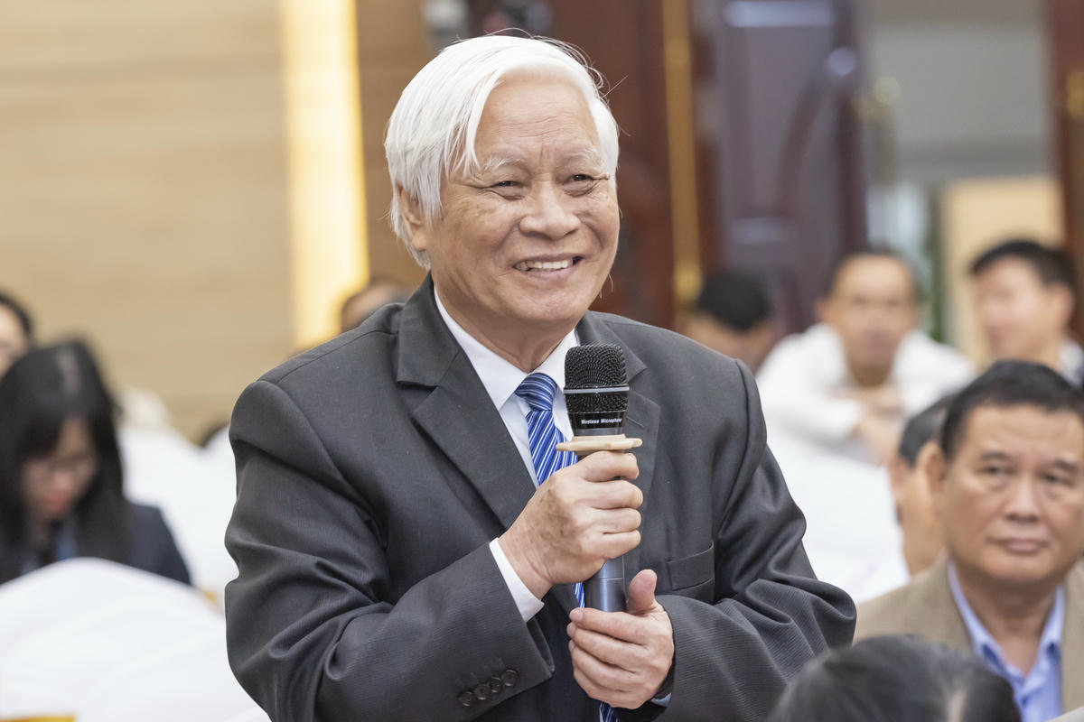 TS Nguyễn Viết Chức, Ủy viên UBTƯ MTTQ Việt Nam phát biểu tại Hội nghị. Ảnh: Quang Vinh.