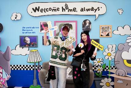 Fan đổ về Ocean City check in G-DRAGON 2025 WORLD TOUR [Übermensch] IN HANOI, háo hức chờ concert lịch sử