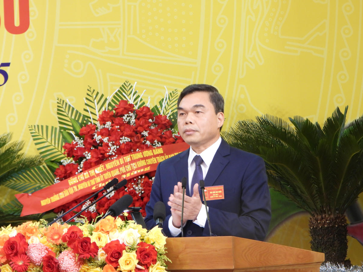 Phó Bí thư Tỉnh ủy, Chủ tịch Ủy ban MTTQ Việt Nam tỉnh Tuyên Quang Ma Thế Hồng phát biểu khai mạc Đại hội. Ảnh: X.T.