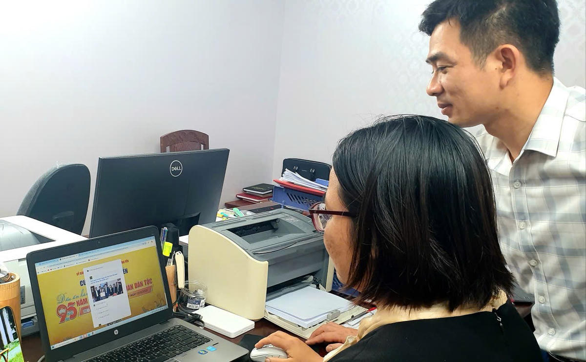 Cuộc thi trực tuyến “Dấu ấn 95 năm Đại đoàn kết toàn dân” do Ủy ban MTTQ tỉnh Hưng Yên tổ chức thu hút sự tham gia của nhiều cán bộ Mặt trận.