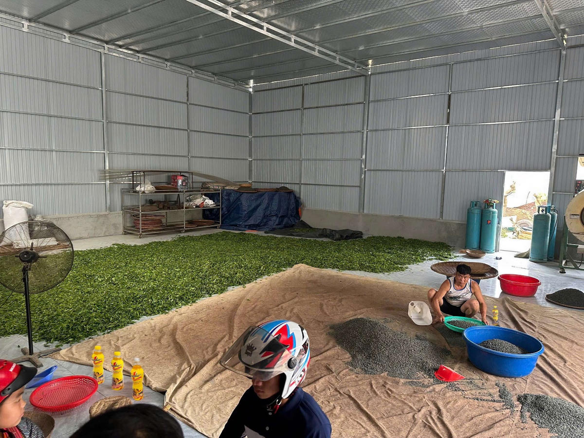 Number 1 luôn là người bạn đồng hành với Linh và thợ tại xưởng để tiếp năng lượng, bền đam mê, không ngừng bước tới chinh phục ước mơ. (Ảnh: NVCC).