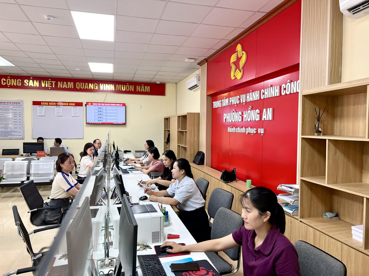 Trung tâm phục vụ hành chính công phường Hồng An, TP Hải Phòng. Ảnh: PT. 