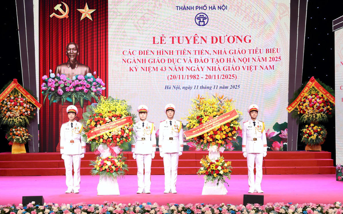 Tổng Bí thư Tô Lâm và Thủ tướng Chính phủ Phạm Minh Chính gửi lẵng hoa chúc mừng. Ảnh: M.Q.