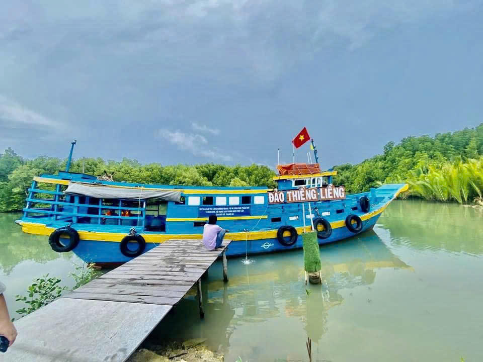 Du lịch cộng đồng tại đảo Thiềng Liềng (Cần Giờ, TPHCM). Ảnh: Hồng Phúc.