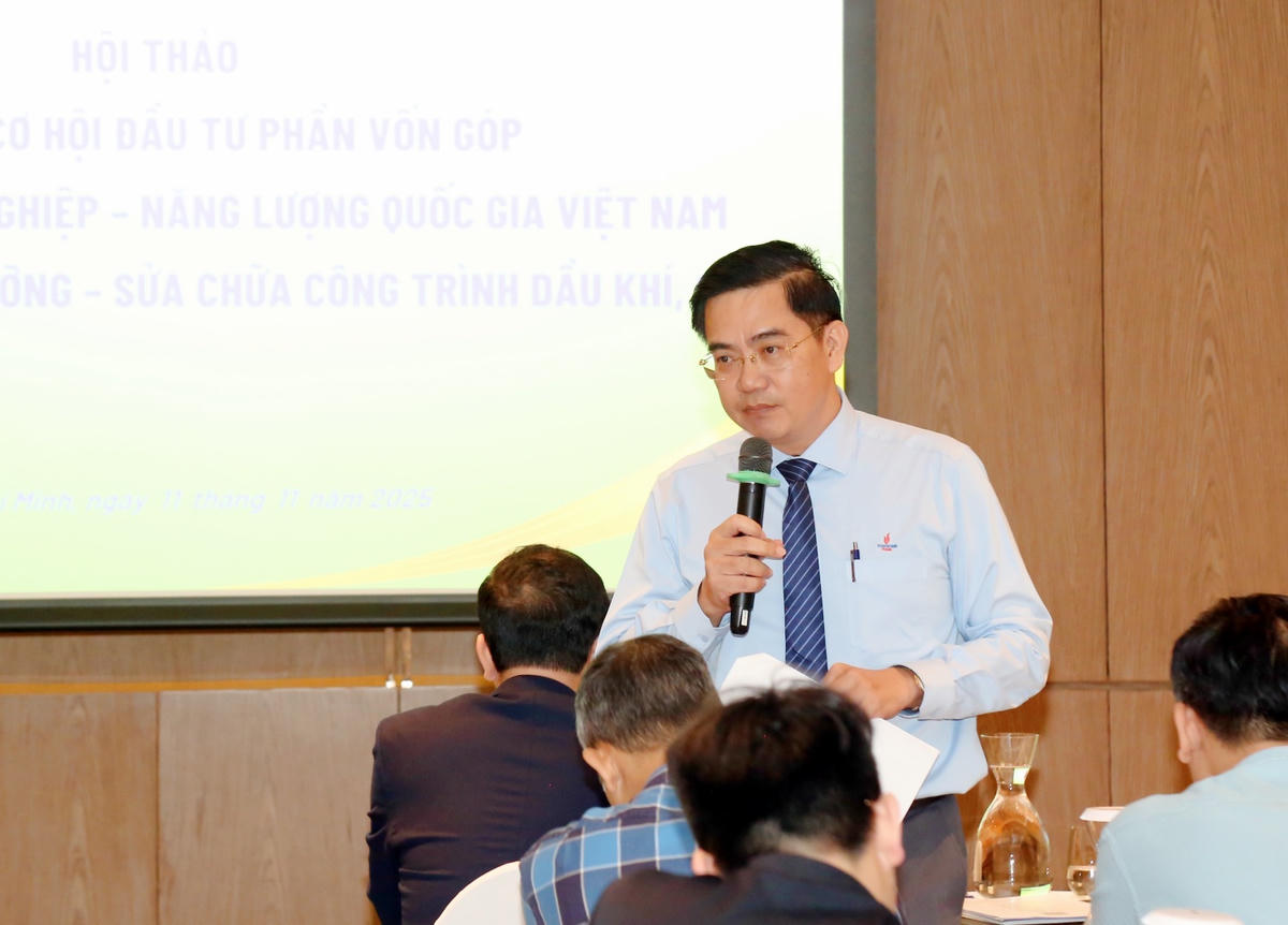 Ông Nguyễn Trung Trí - Chủ tịch HĐQT PVMR thông tin và trả lời câu hỏi của các nhà đầu tư