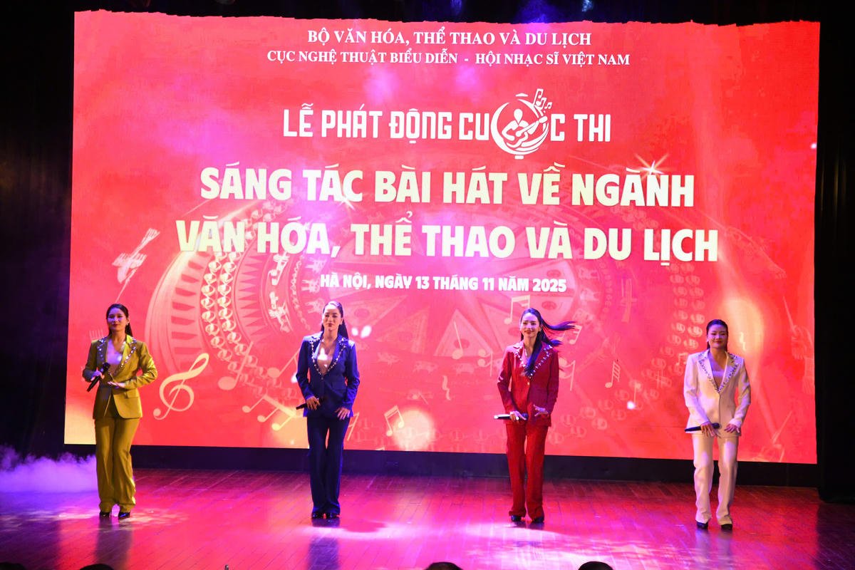 Cuộc thi được tổ chức với các thể loại ca khúc như: Thính phòng, nhạc nhẹ, dân gian đương đại, jazz, rock, pop, tốp ca, đơn ca. Ảnh: Phạm Sỹ.