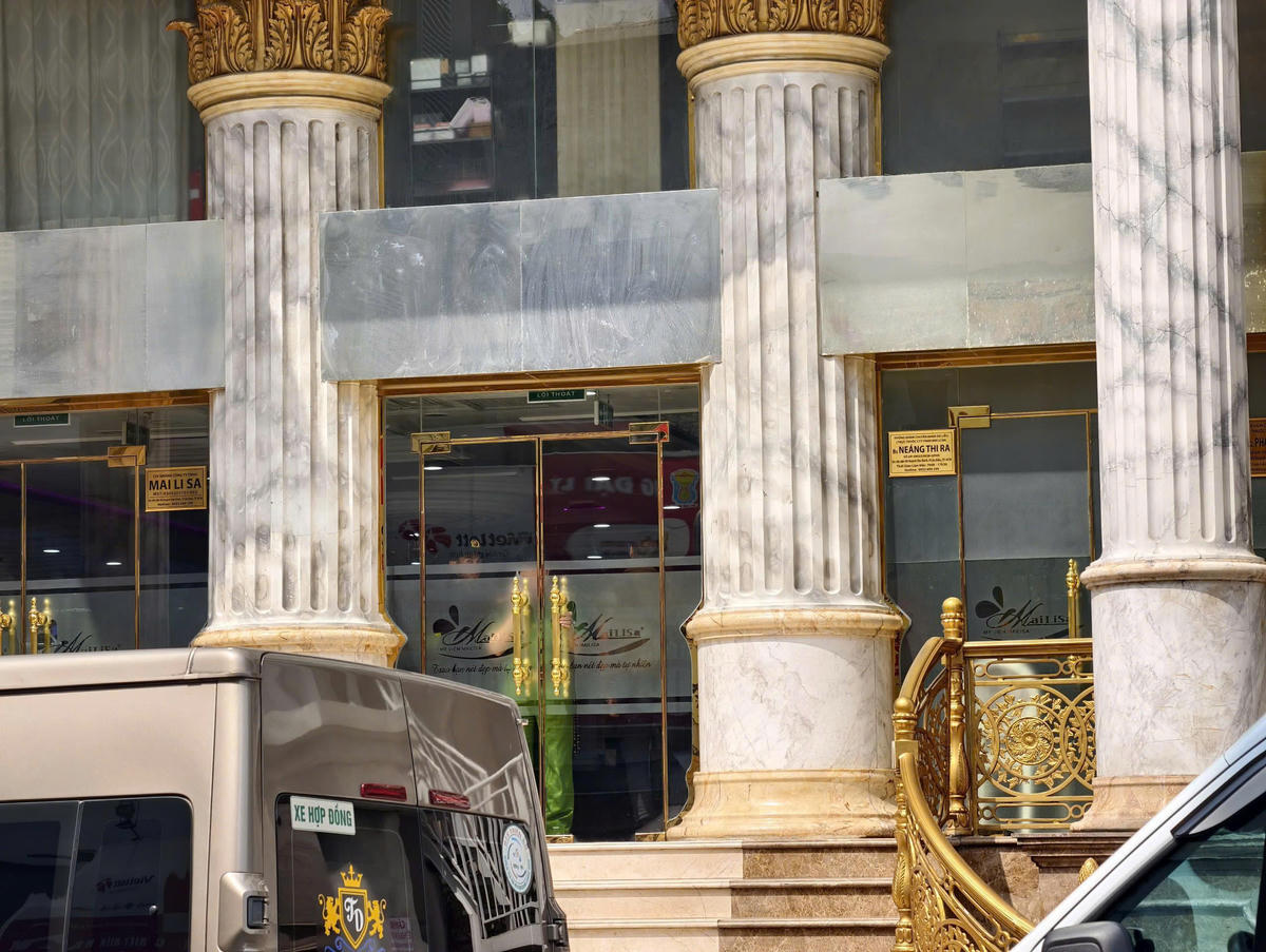 Nhiều công an xuất hiện ở thẩm mỹ viện Mailisa tại TP Hồ Chí Minh