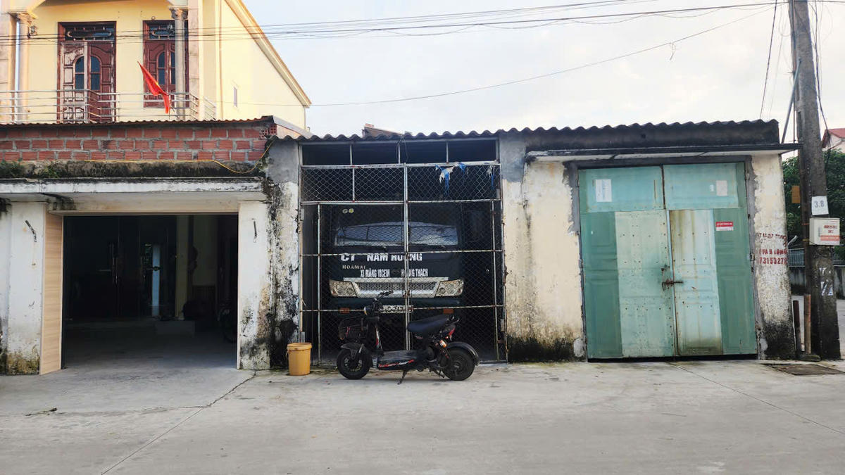 Ngôi nhà của vợ chồng bà Hiệp có nguồn gốc là đất Hợp tác xã vẫn bị toà án cho rằng đây là tài sản chung. Ảnh: K.H.