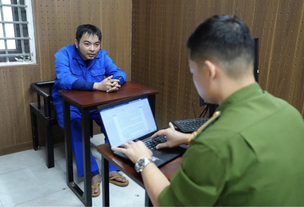 Cơ quan điều tra lấy lời khai của đối tượng Tạ Minh Châu