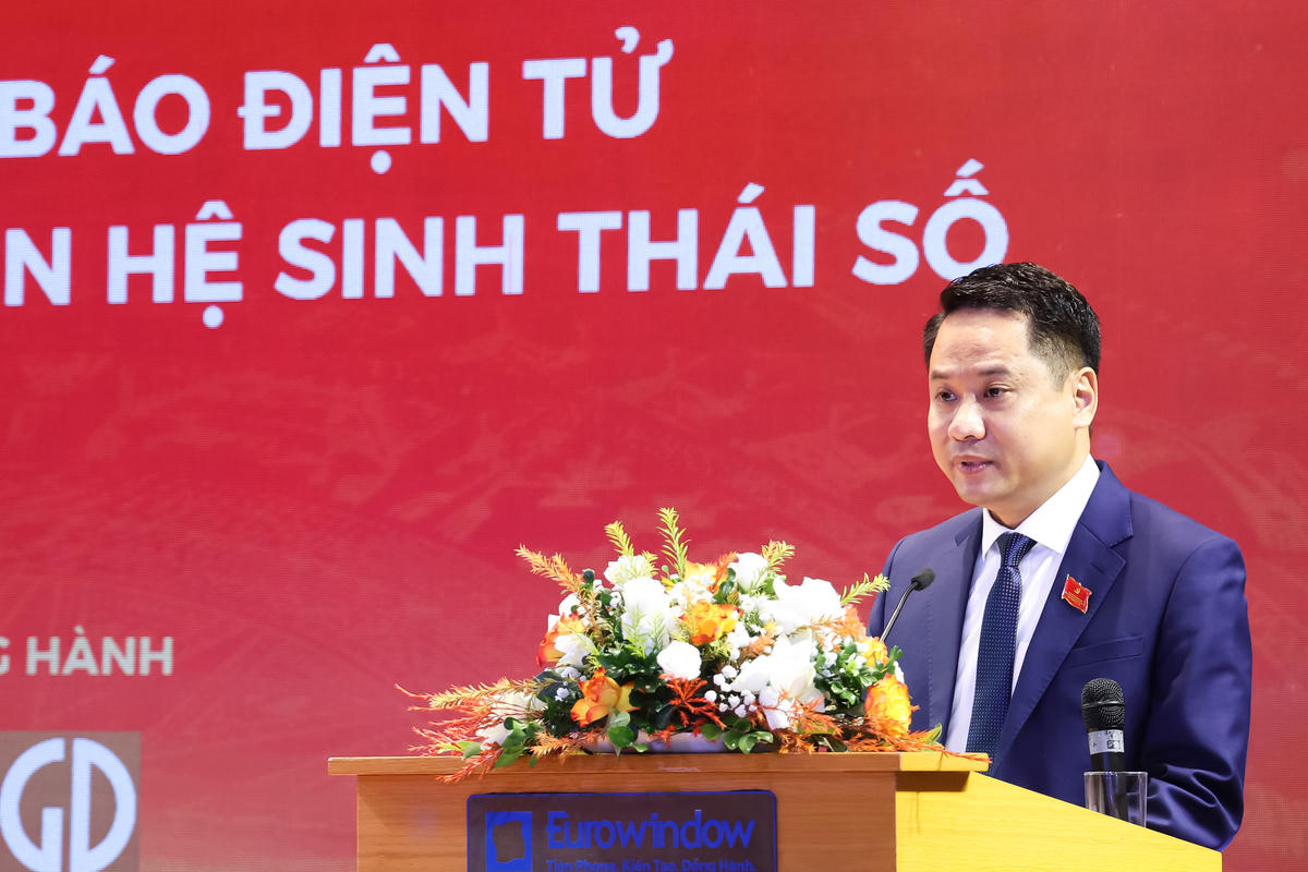 Tổng Biên tập Trương Thành Trung phát biểu tại Lễ ra mắt giao diện mới và hệ sinh thái số Báo Đại đoàn kết ngày 14/11.