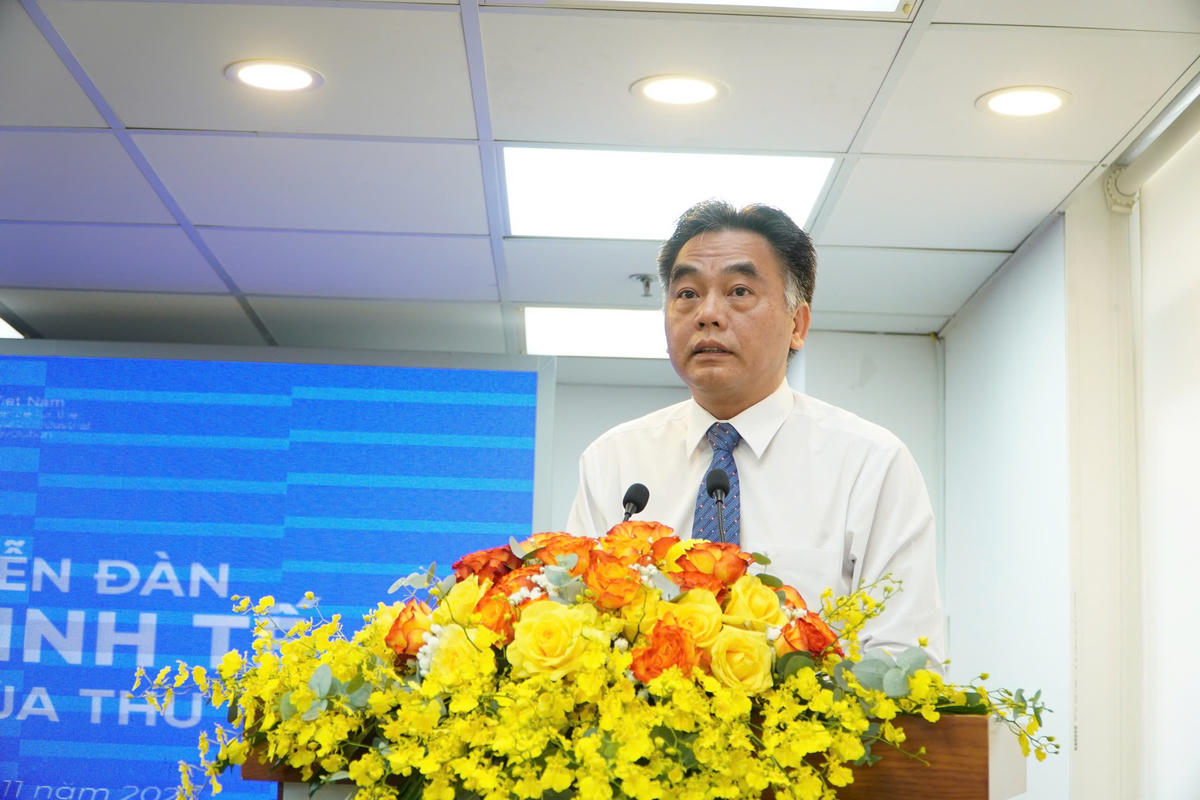 Ông Nguyễn Lộc Hà - Phó Chủ tịch UBND TP Hồ Chí Minh thông tin về định hướng phát triển của thành phố. Ảnh: T.H