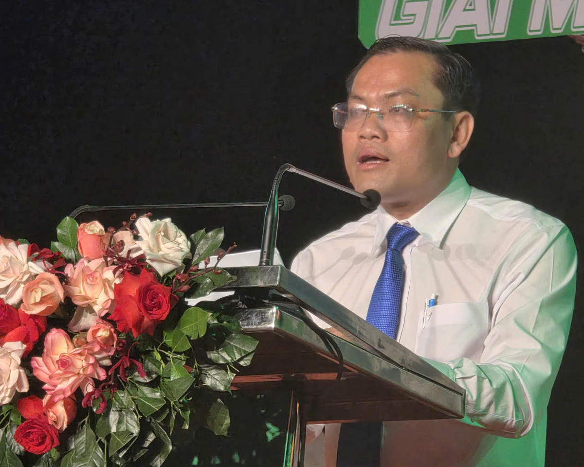 Phó chủ tịch UBND tỉnh Cà Mau Ngô Vũ Thăng, Trưởng ban tổ chức Giải phát biểu tại Lễ khai mạc. Ảnh: Nguyên Du