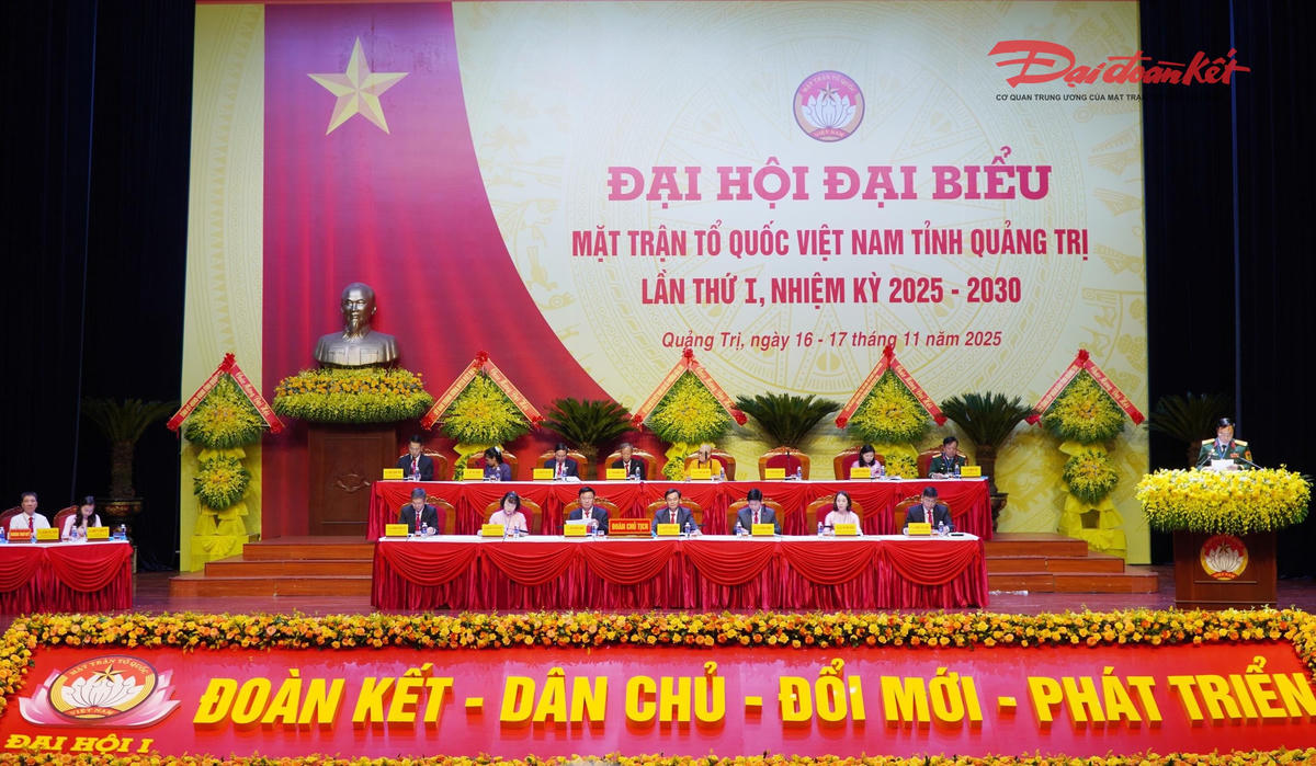 Đoàn Chủ tịch điều hành tại Đại hội. Ảnh: X.T.