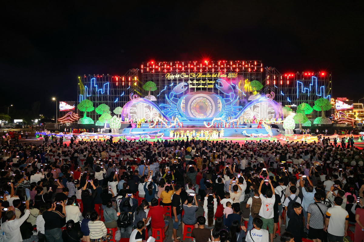 Quang cảnh lễ khai mạc Ngày hội. Ảnh: Nguyên Du.