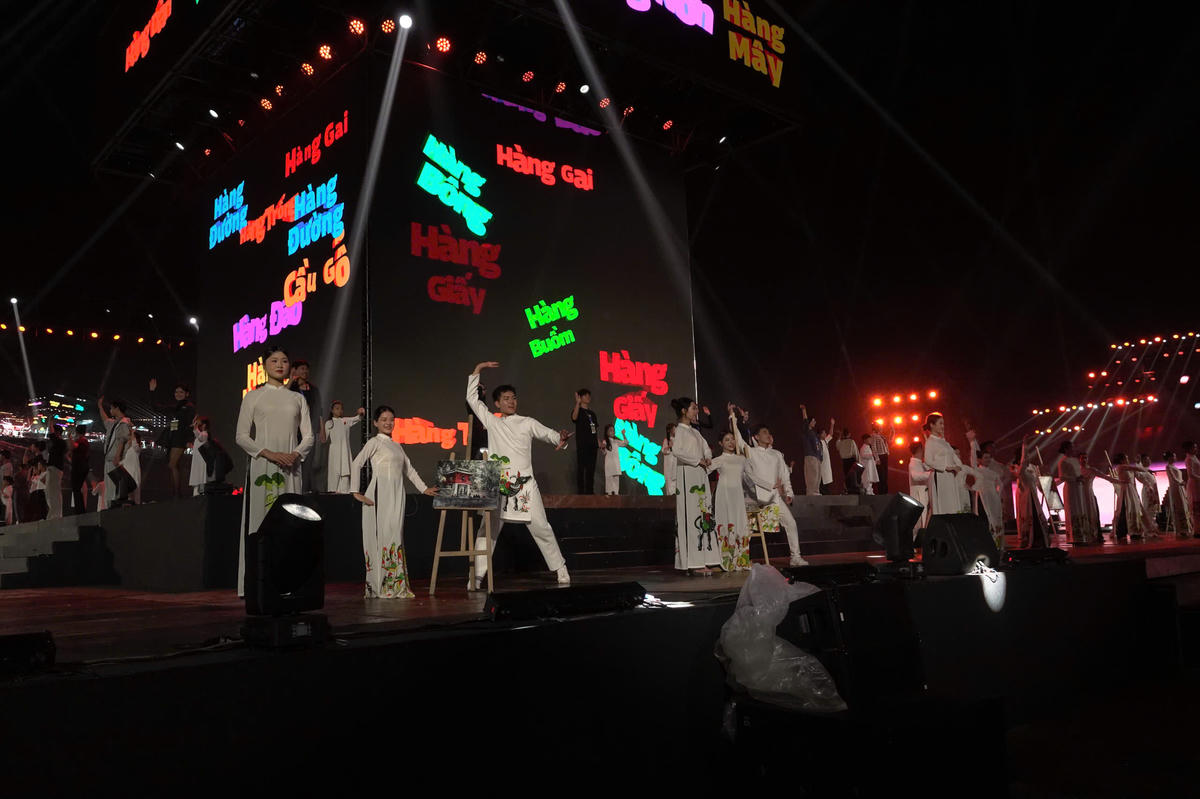 Một tiết mục tại lễ tổng duyệt