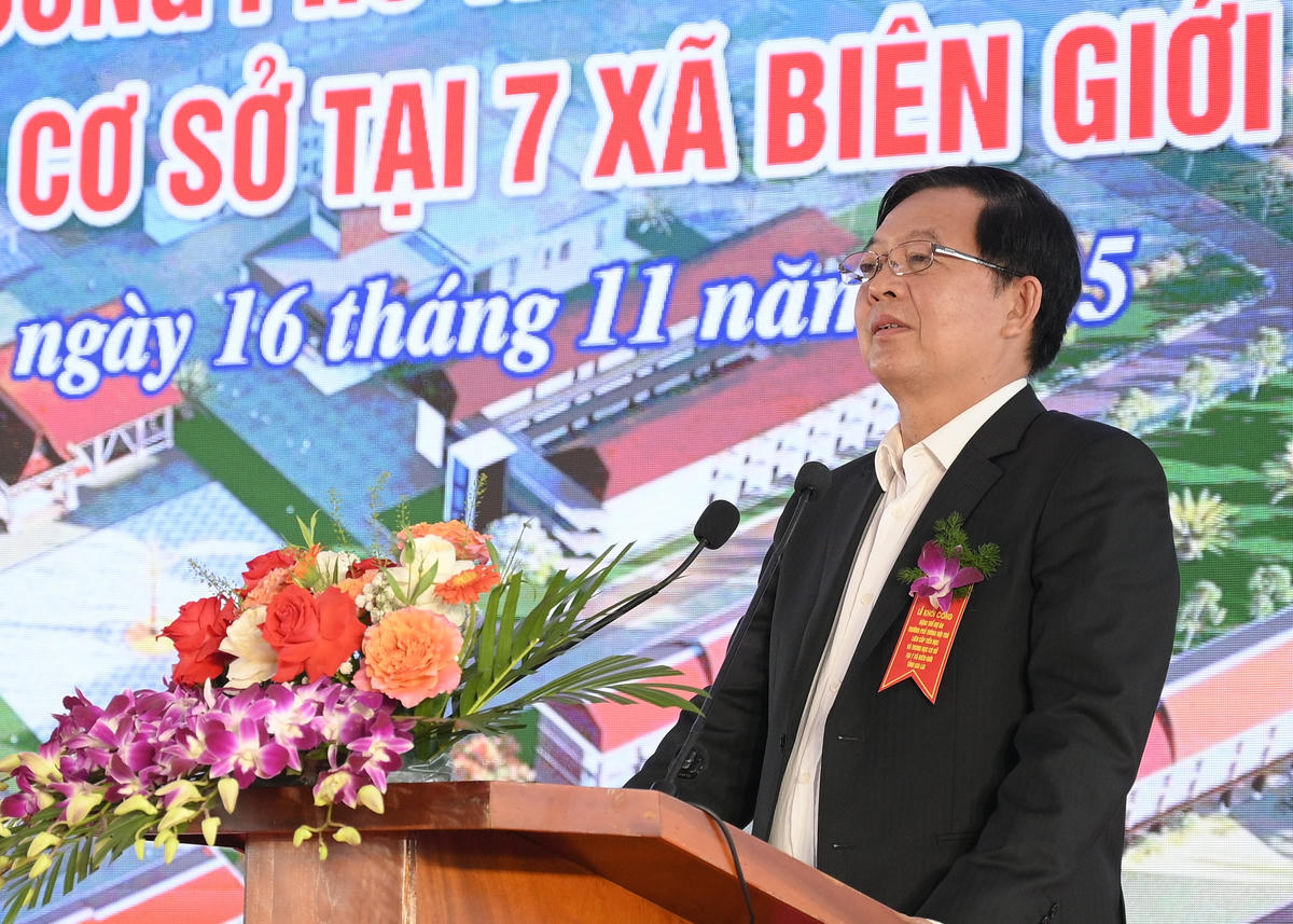 Phó Thủ tướng Hồ Quốc Dũng phát biểu tại buổi lễ khởi công. Ảnh: Chí Đại.