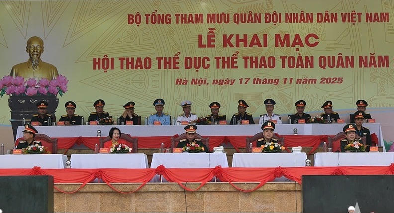 Các đại biểu tham dự hội thao. Ảnh: Phạm Hưng