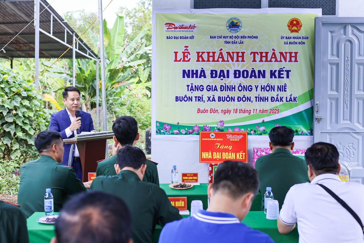 Nhà báo Trương Thành Trung, Tổng Biên tập Báo Đại đoàn kết phát biểu. Ảnh: Quang Vinh.