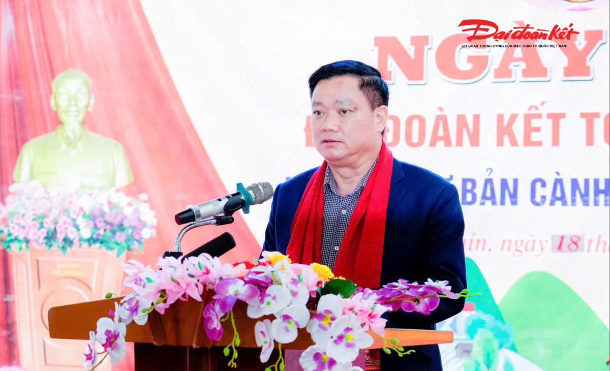 Bí thư Tỉnh ủy Nghệ An Nguyễn Khắc Thận phát biểu tại buổi lễ. Ảnh: PB.