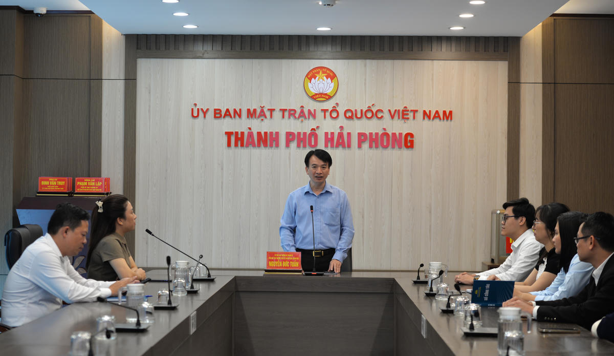 Ông Nguyễn Đức Tuấn, Phó Chủ tịch Thường trực Uỷ ban MTTQ Việt Nam TP Hải Phòng phát biểu tại buổi làm việc. Ảnh: Ngọc Anh.