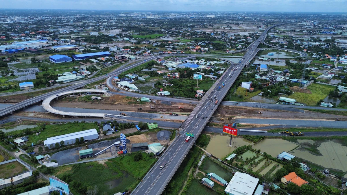 Tỉnh Tây Ninh có vị trí, tiềm năng để kết nối nhiều vùng kinh tế khu vực nhờ hạ tầng phát triển. 	Ảnh: Đ.Xá