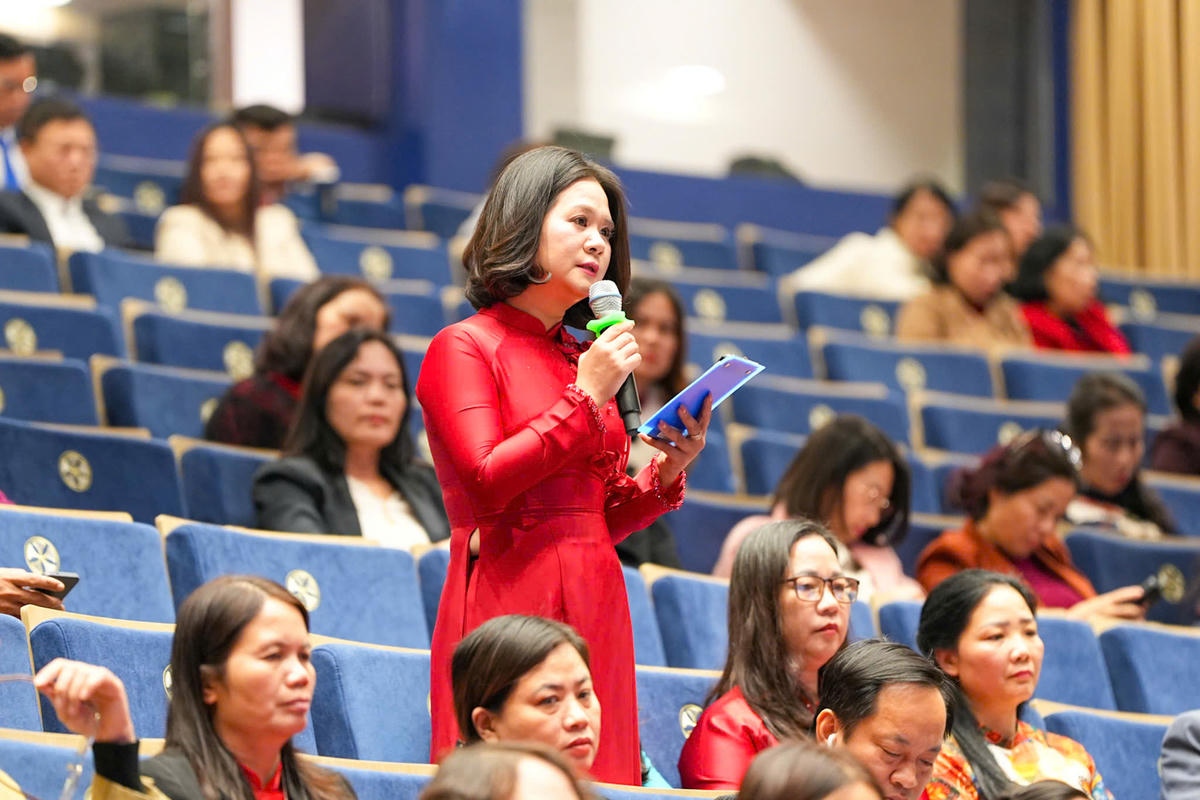 Đại diện các cơ sở giáo dục phát biểu ý kiến. Ảnh: ĐT