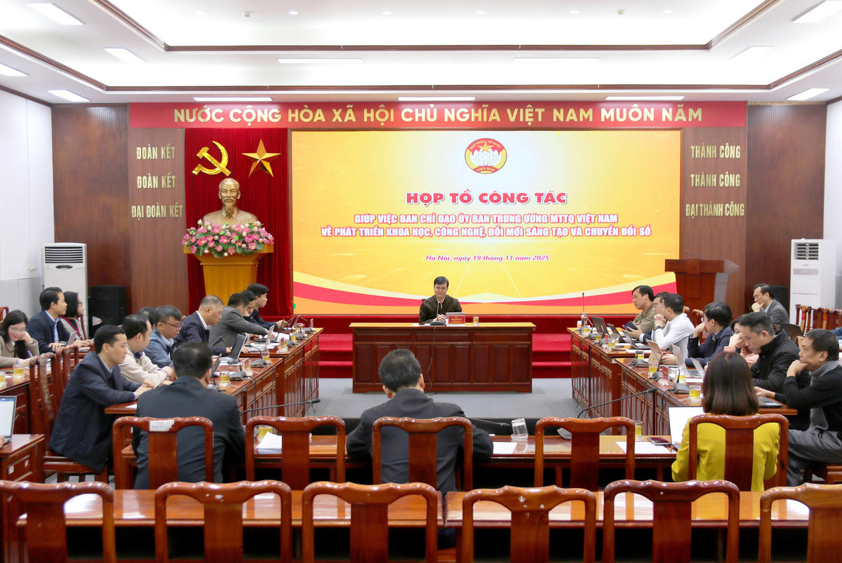 Quang cảnh cuộc họp. Ảnh: Tiến Đạt.