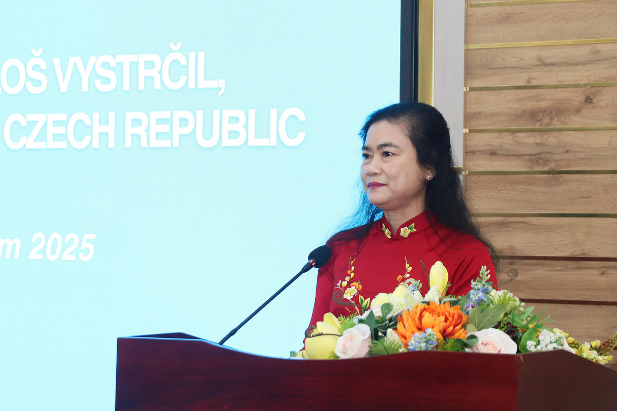 Bà Đỗ Thị Thu Thảo, Chủ tịch Trung ương Hội Chữ thập đỏ Việt Nam phát biểu tại buổi tiếp nhận. Ảnh: Tiến Đạt.