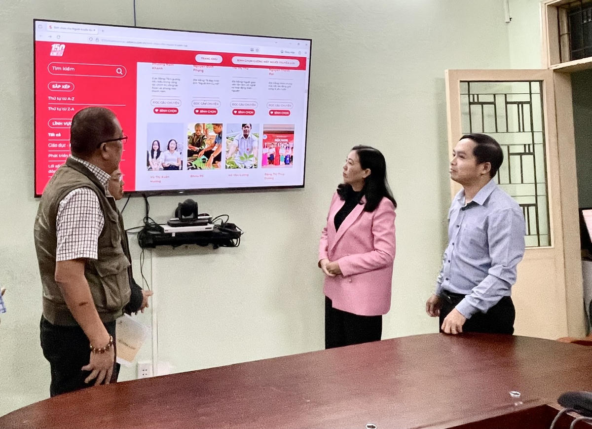 Bà Nguyễn Thị Thanh Phương, Phó Chủ tịch Ủy ban MTTQ Việt Nam TP Đà Nẵng nói về việc bình chọn trên công thông tin của MTTQ TP Đà Nẵng.