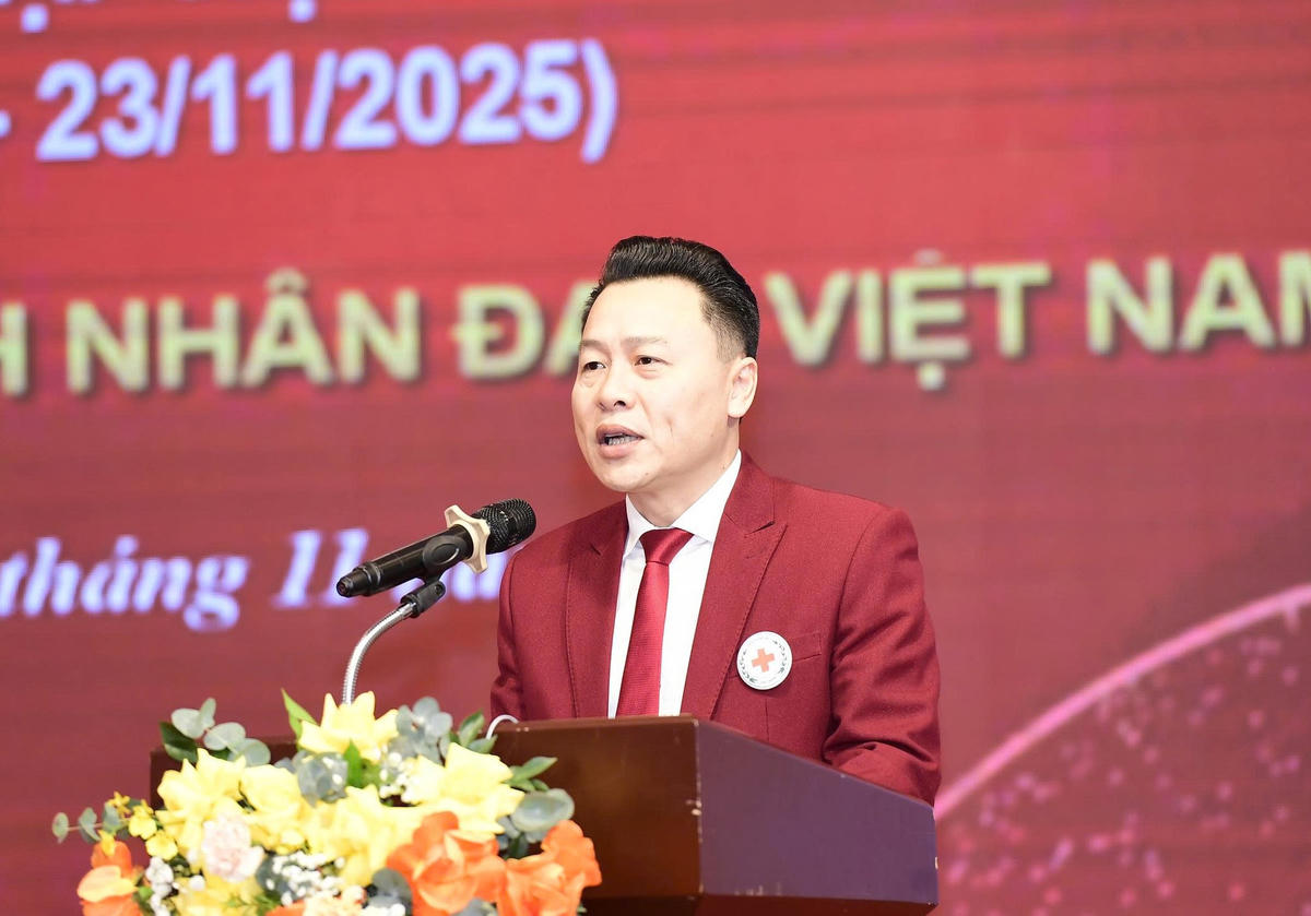 Ông Nguyễn Hoàng Long - Chủ tịch Hội CTĐ tỉnh Tuyên Quang phát biểu tại Hội nghị. Ảnh: T.Đ