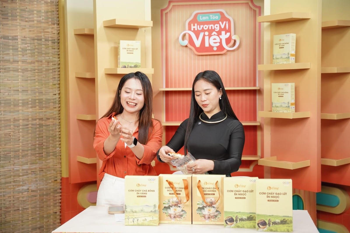 Shopee hỗ trợ doanh nghiệp Thái Nguyên xúc tiến tiêu thụ đặc sản qua livestream