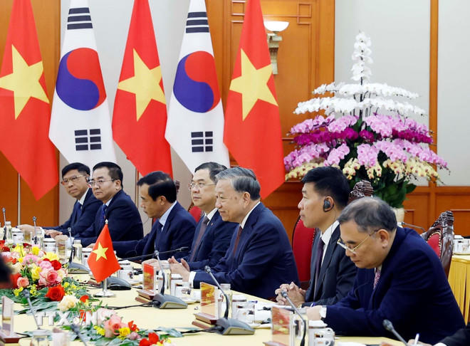 Tổng Bí thư Tô Lâm tiếp Chủ tịch Quốc hội Đại Hàn Dân Quốc Woo Won Shik. (Ảnh: Thống Nhất/TTXVN)