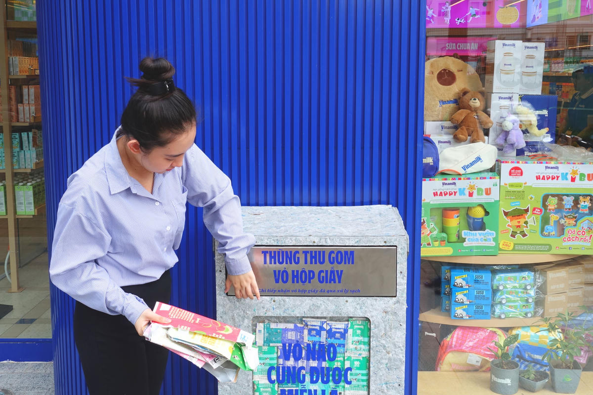 Khi người tiêu dùng ngày càng thông thái và quan tâm đến môi trường, lợi thế sẽ thuộc về doanh nghiệp có sự chuẩn bị từ sớm (Ảnh: Minh Anh).