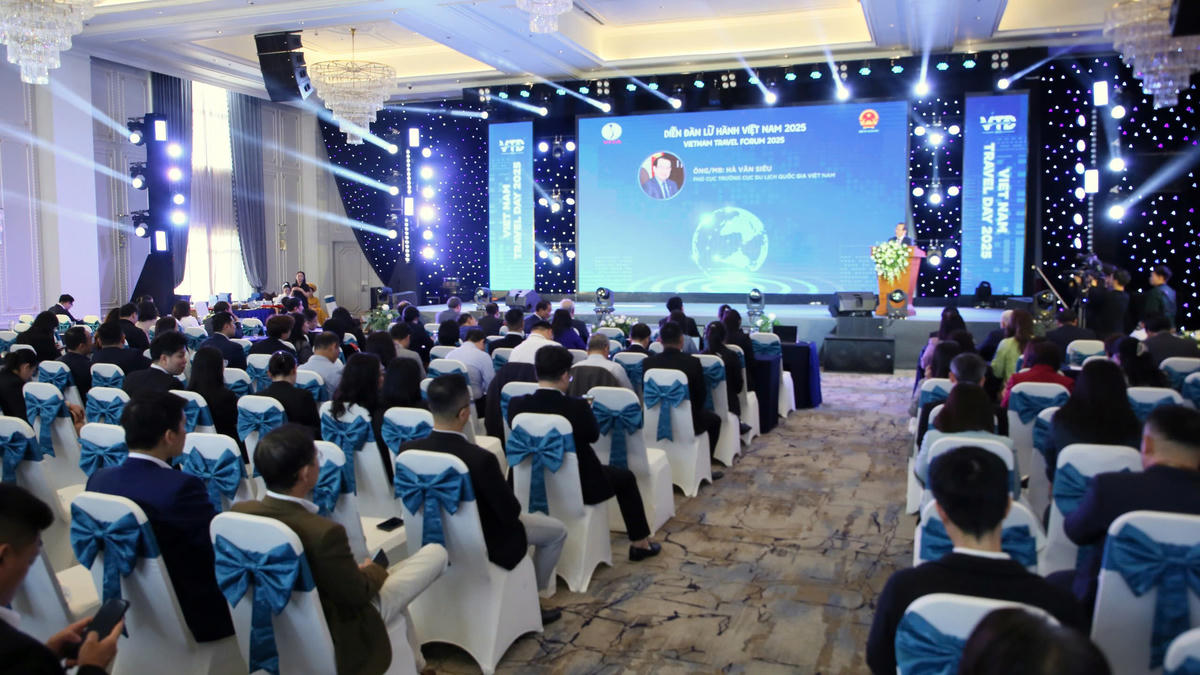 Diễn đàn “Lữ hành Việt Nam đổi mới tư duy và hành động trong kỷ nguyên vươn mình của đất nước”. Ảnh: Ngọc Anh.