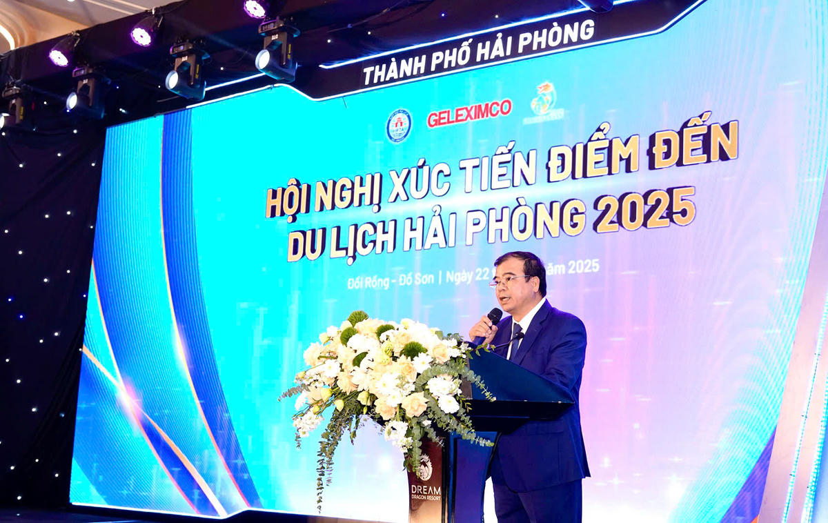 Phó Chủ tịch UBND thành phố Nguyễn Minh Hùng nêu các định hướng phát triển du lịch Hải Phòng. Ảnh: PT. 