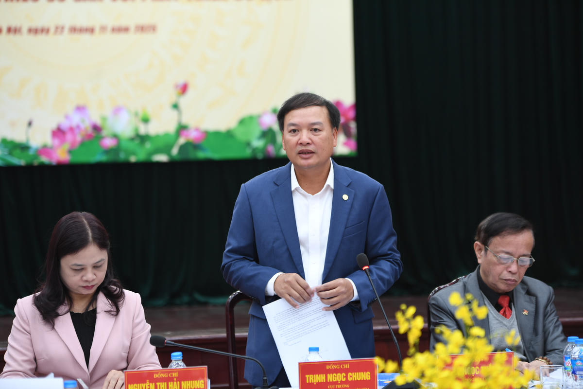 Ông Trịnh Ngọc Chung, Cục trưởng Cục Văn hóa các dân tộc Việt Nam (Bộ VHTTDL) phát biểu tại hội thảo. Ảnh: Phạm Sỹ.