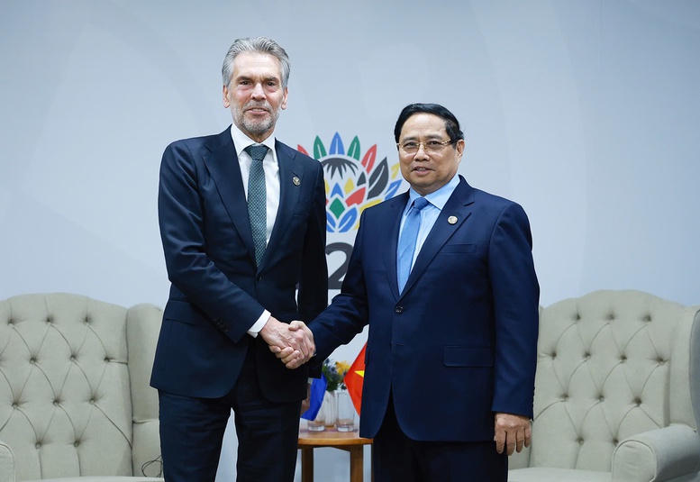 Thủ tướng Phạm Minh Chính gặp Thủ tướng Hà Lan Dick Schoof - Ảnh: VGP/Nhật Bắc