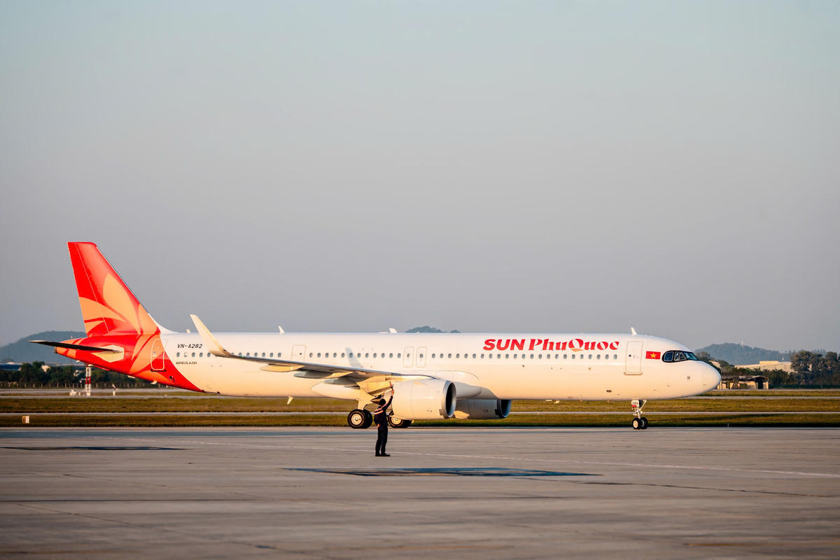 Sun PhuQuoc Airways chính thức đón tàu bay thứ 4, Airbus A321NX tại Cảng hàng không quốc tế Nội Bài. .