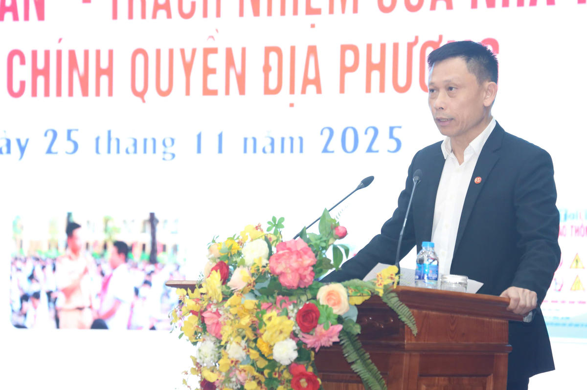 PGS.TS Nguyễn Thành Lợi, Tổng Biên tập Báo kinh tế và Đô thị phát biểu tại buổi toạ đàm.