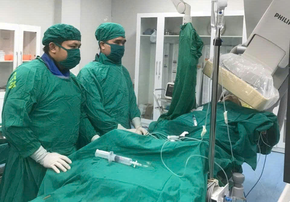 Bệnh nhân N.H.Đ. nhập viện với triệu chứng tức ngực, khó thở.