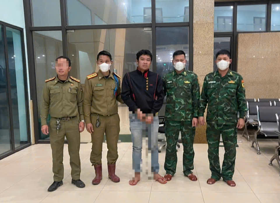 Đối tượng Lộc Hoàng Linh (giữa). Ảnh: BP.