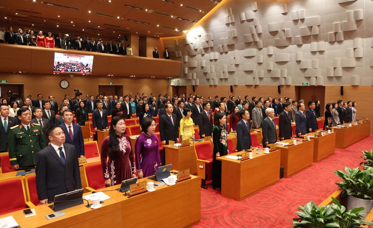 Đại biểu lãnh đạo Trung ương và Thành phố Hà Nội dự phiên khai mạc kỳ họp thứ 28 HĐND thành phố Hà Nội khóa XVI sáng 26/11