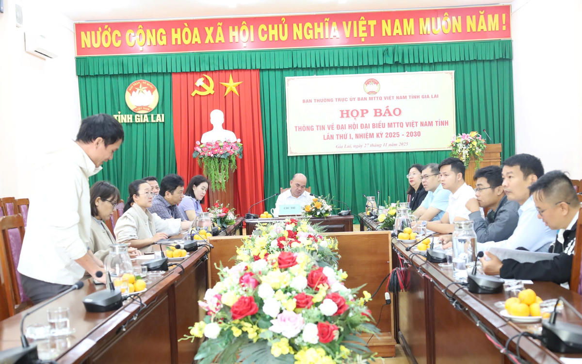 Quang cảnh buổi họp báo. Ảnh: CV.